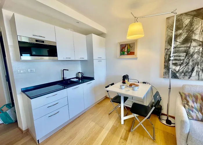 Comfortable 1-Bedroom Apartment Near Monaco
